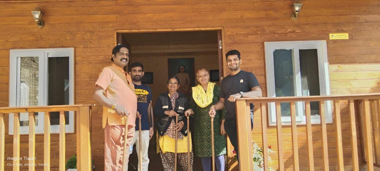 Vanprastha Resorts Dwarahat Exterior foto