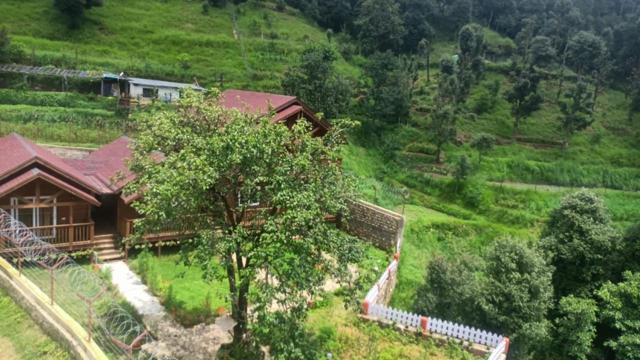 Vanprastha Resorts Dwarahat Exterior foto