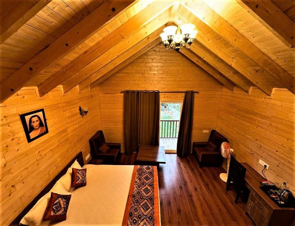Vanprastha Resorts Dwarahat Exterior foto